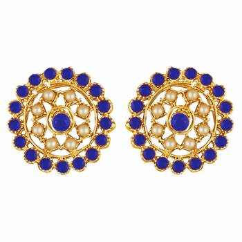 Traditional Light Weight Beaded Choker Set Glided With Moti Work  3