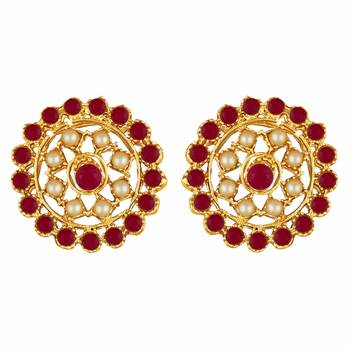 Traditional Light Weight Beaded Choker Set Glided With Moti Work  4