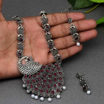Maroon necklace-sets 2