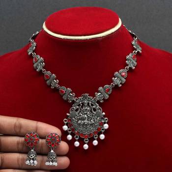 Red necklace-sets 1