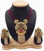 Maroon kundan studded & pearl necklaces