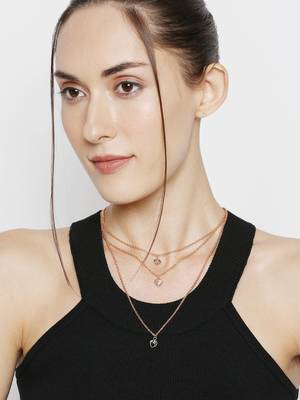 White crystal necklaces 1