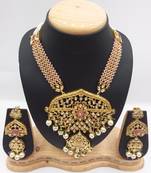 Pink kundan studded & pearl necklaces
