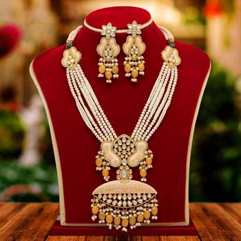 Peach necklace-sets 1