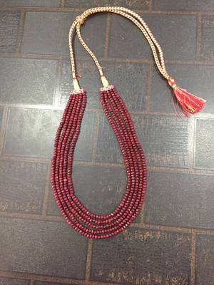 Red necklaces 1