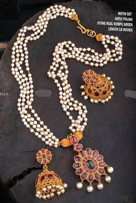 White agate necklace-sets 1