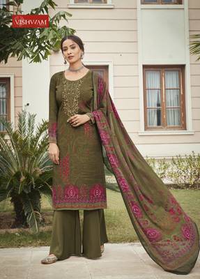 Green embroidered crepe salwar 1