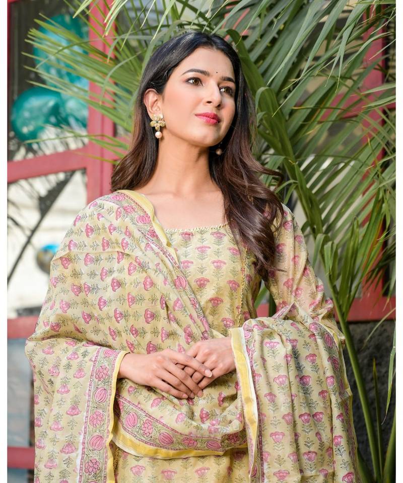 Golden block print suit set