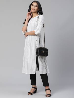 Black plain cotton ethnic-kurtis 4