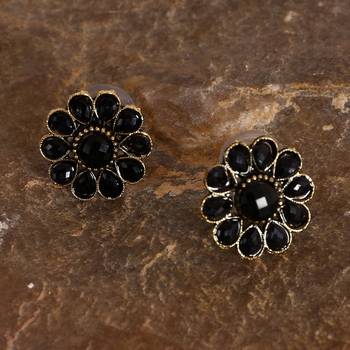 Round Black and Golden Pearl Studs 1