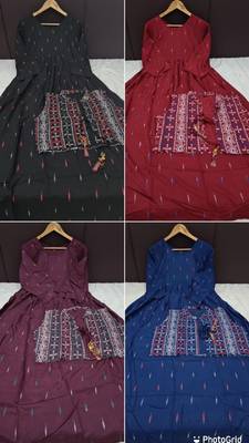 Black printed rayon long-kurtis 4
