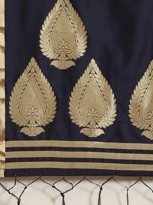 Navy blue woven silk blend saree with blouse 4