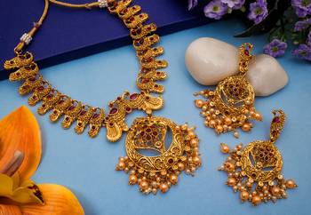 antique gold Alloy necklace sets 1