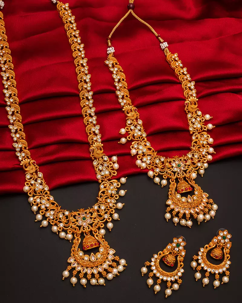 antique gold Alloy necklace sets