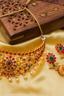 antique gold Alloy necklace sets