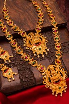antique gold Alloy necklace sets