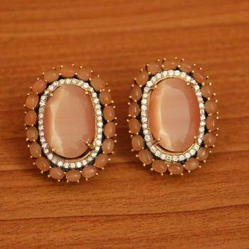 Beige studs 1
