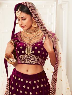 Purple Zari Sequins And Thread Embroidered Velvet Lehenga Choli For Dulhan 2
