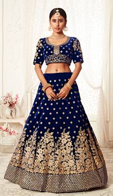 Alluring Navy-Blue Zari Sequins And Thread Embroidered Velvet Lehenga Choli For Bridal 4