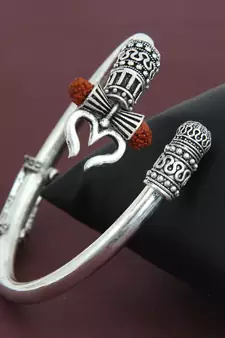  Silver zircon   bracelets