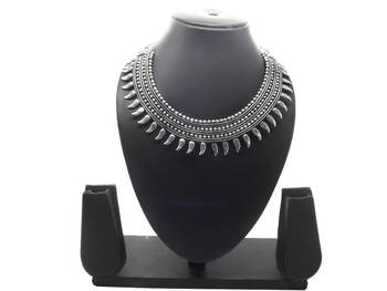 Silver zircon   necklaces 3