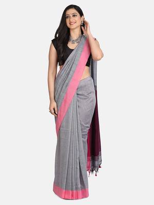 Grey Melange Plain Work Khadi Cotton Handloom Saree With Blouse 3