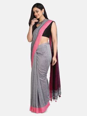 Grey Melange Plain Work Khadi Cotton Handloom Saree With Blouse 4