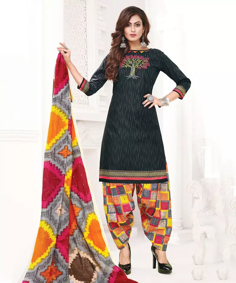 black cotton dress