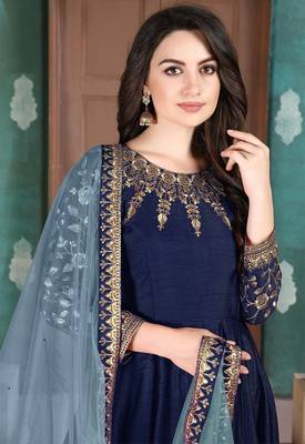Navy-blue embroidered silk salwar 3
