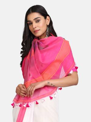 Pink and White Black Pallu Jamdani Work Handloom Saree With Blouse 3