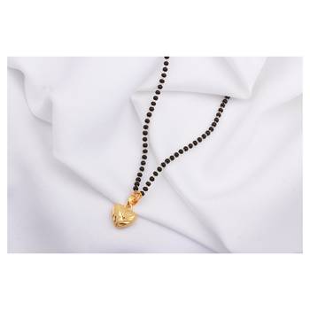 Gold mangalsutra 4