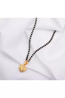 Gold mangalsutra