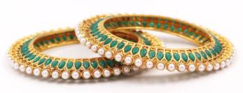 Green bangles-and-bracelets 1