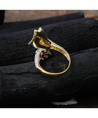 three tone leaf pattern designer diamond ring 3
