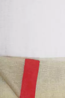 White Linen Saree With Zari Border And With Blouse