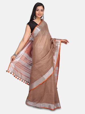 Grey Hand Woven Linen Saree With Blouse 4