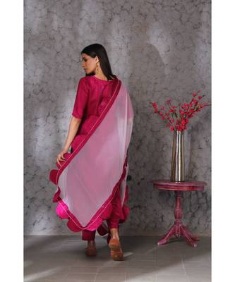 Pink art silk kurta set paired with scalloup duppatta 4
