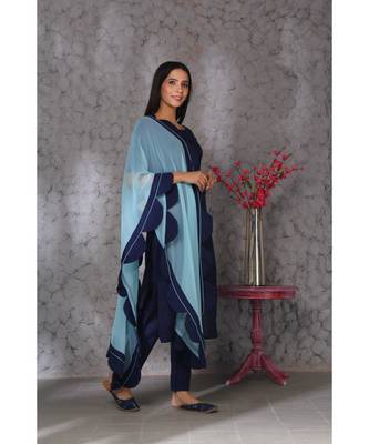 Blue art silk kurta set paired with scalloup duppatta 4
