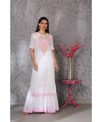 Chikankari white Kota kurta garara set with duppatta emblished with laces 5