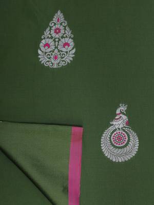Green woven silk blend saree with blouse 9