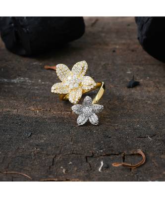 golden silver delicate cute flower design diamond ring 1