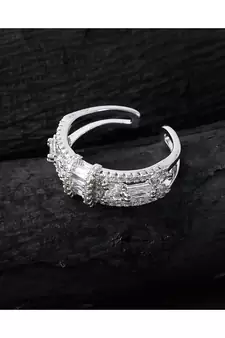 silver elegant cute delicate diamond ring