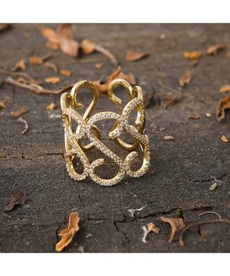golden designer stylish smart look diamond ring 1