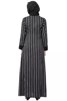 Being Traditional Abaya – Double Layered, Striped Pattern Full Sleeve, Crepe Black