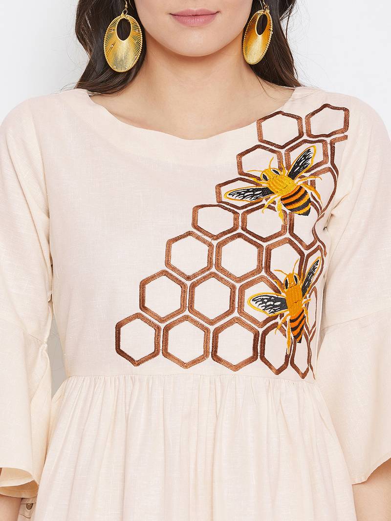 Women Embroidered Kurta Pant Set