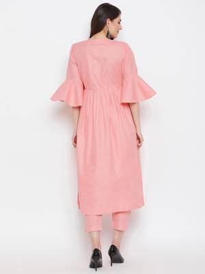 Women Embroidered Kurta Pant Set 3