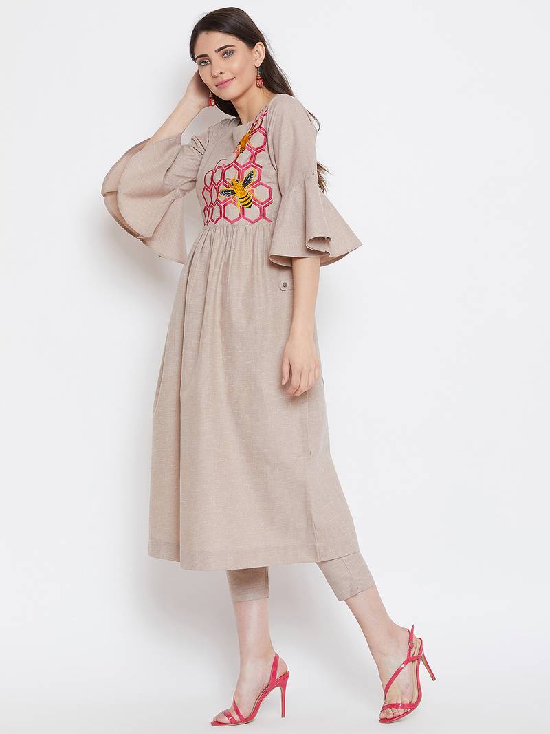 Women Embroidered Kurta Pant Set