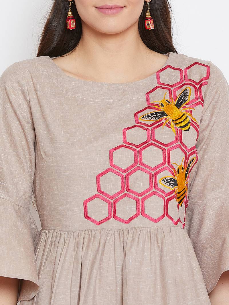 Women Embroidered Kurta Pant Set