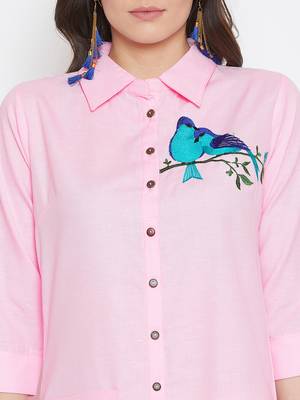 Women Embroidered Kurta Pant Set 4
