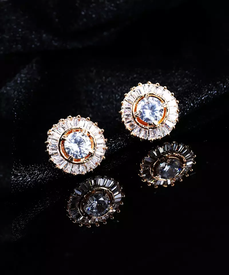 american diamonds Alloy Earrings